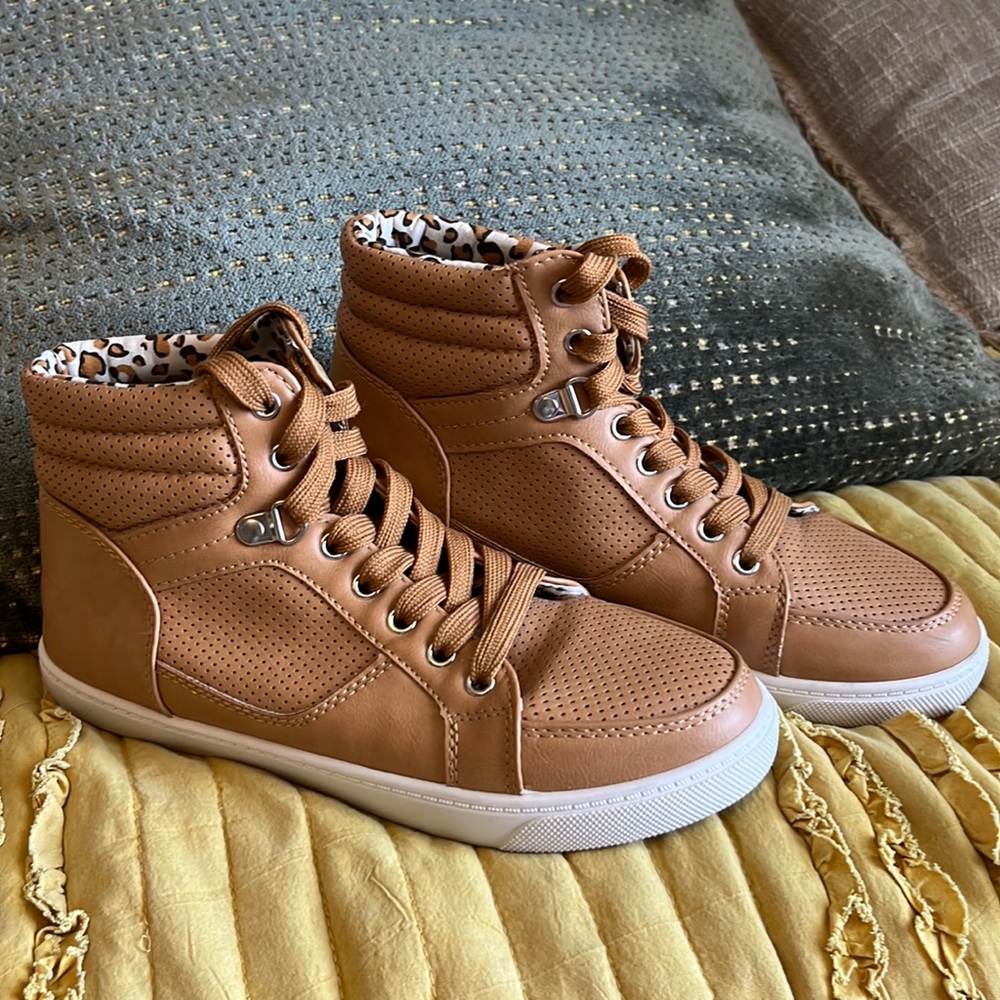 Shoes, size 37, good condition